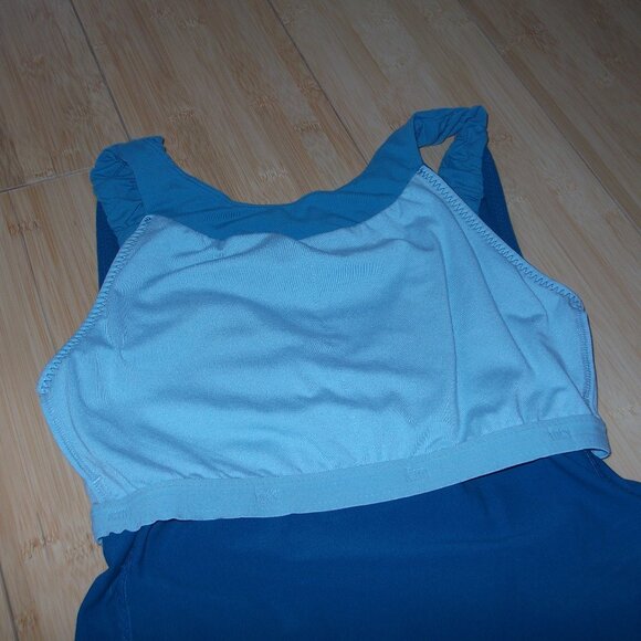 Lucy Size S Blue Top Built In Bra Exercise Blouse Exercise Athletic - Picture 8 of 8